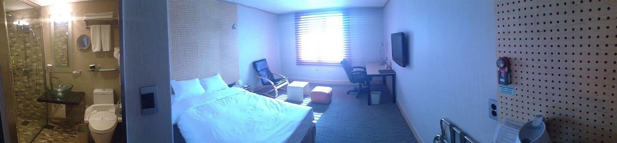 Changwon Hotel Dış mekan fotoğraf
